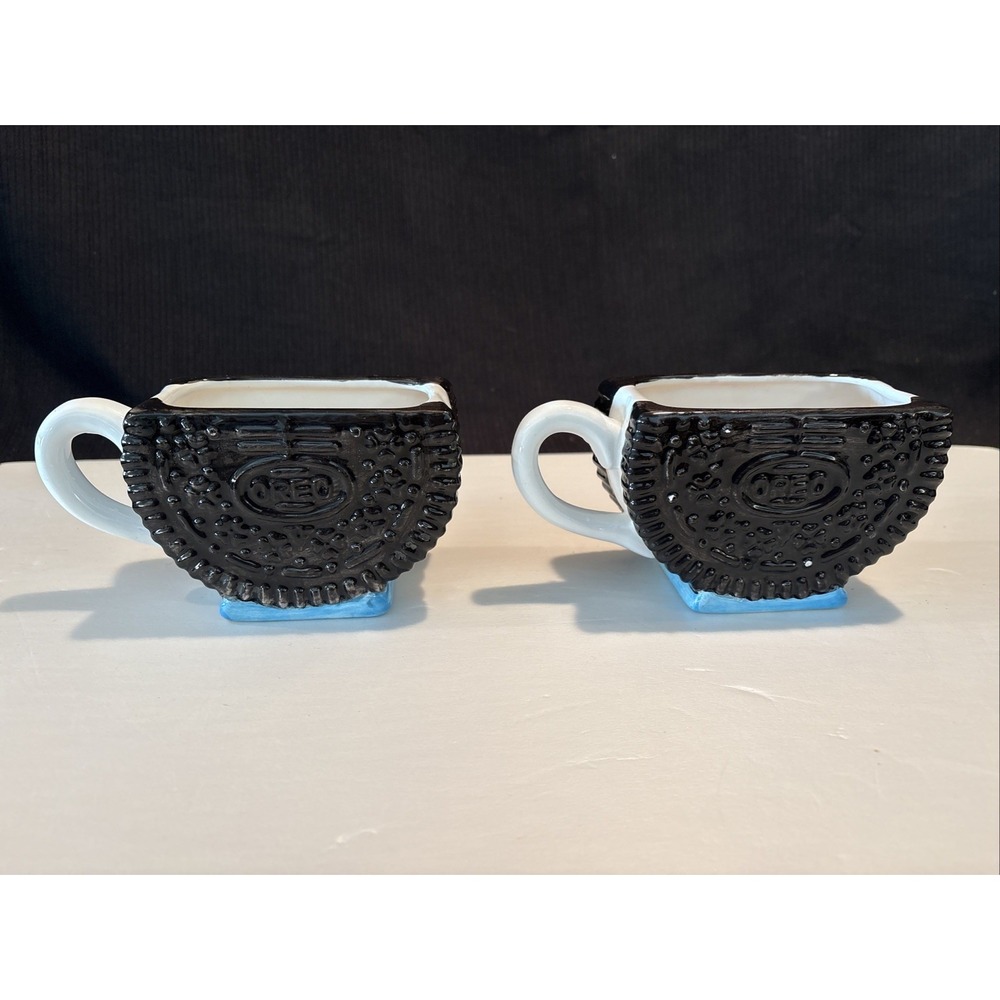 Nabisco Classics Collection Oreo Cookie Ceramic Mugs Set of 2 Brown White Blue
